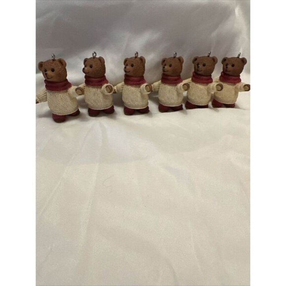 LOT OF 6 Hallmark Keepsake Ornaments‎ Holiday Bears ORIGINAL BOXES